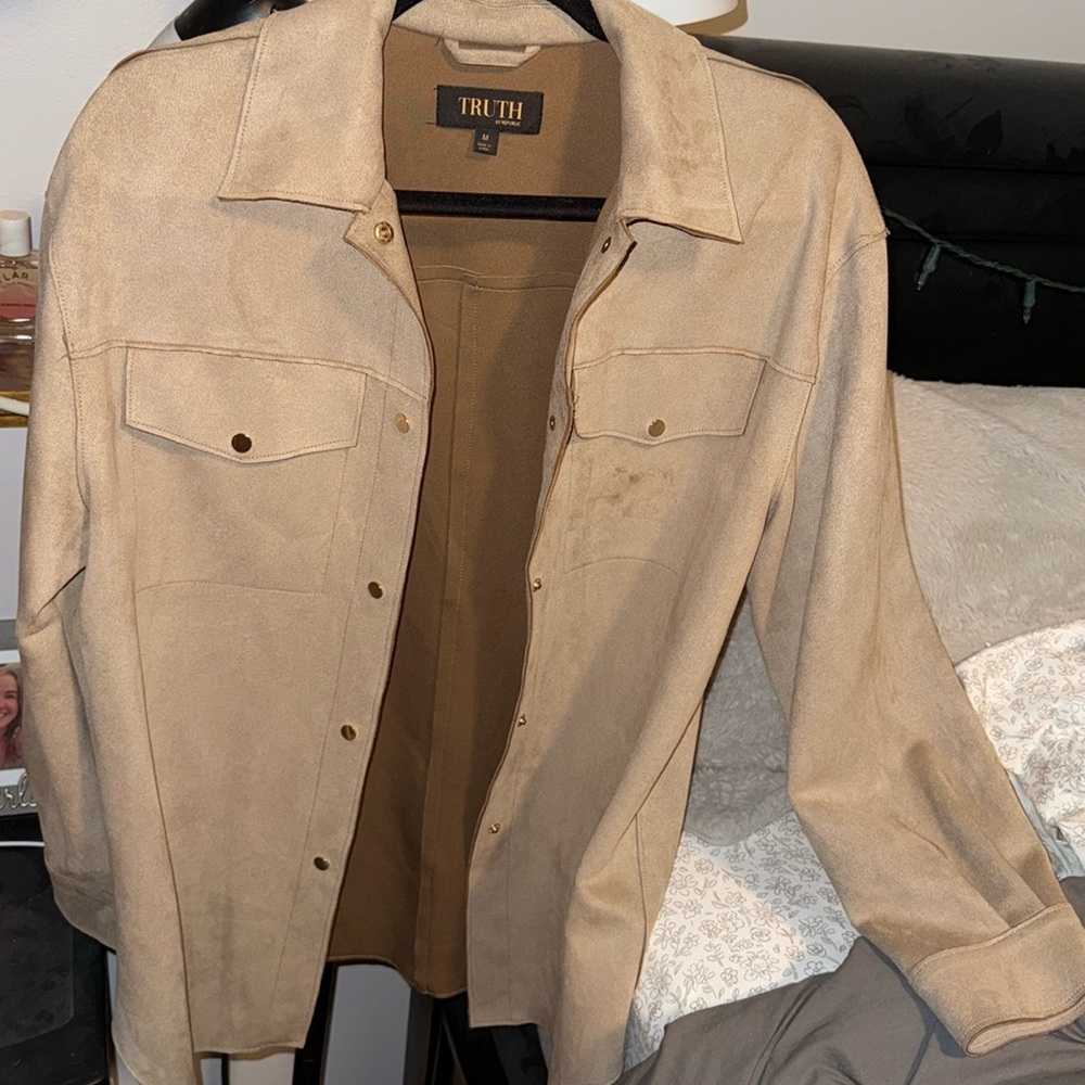 Light brown button up - size Large Medium, Truth by Republic